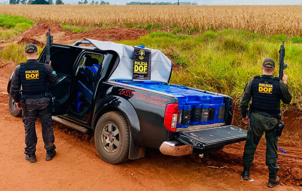 Um Veículo Todo Preso Na Areia Movediça No Canyon Del Rio Anaconda