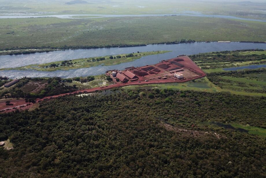 Baixo nível do Rio Paraguai afeta principalmente o transporte de minérios. No ano passado foram despachados cerca de 6 milhões de toneladas - arquivo