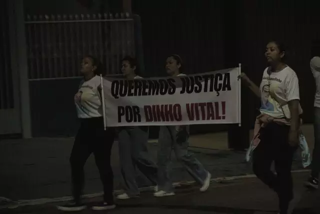Amigos pedem Justiça para Dinho Vital, ex-vereador morto a tiros na BR-262. (Foto: Jocielly Fernandes) 
