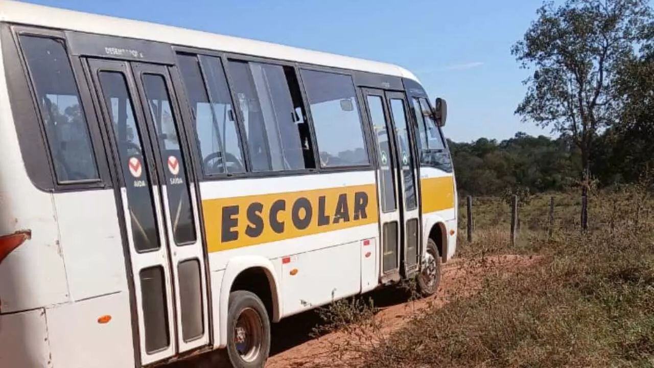 Ônibus usado pelas crianças (Fala Povo, Jornal Midiamax)