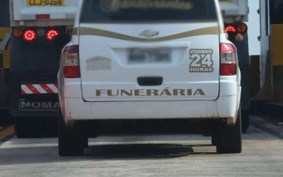 Com pagamento atrasado, funerárias ameaçam suspender serviço de recolhimento de corpos para a polícia em MS