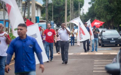 Servidores da UFMS, UFGD e IFMS paralisam atividades e não descartam greve 